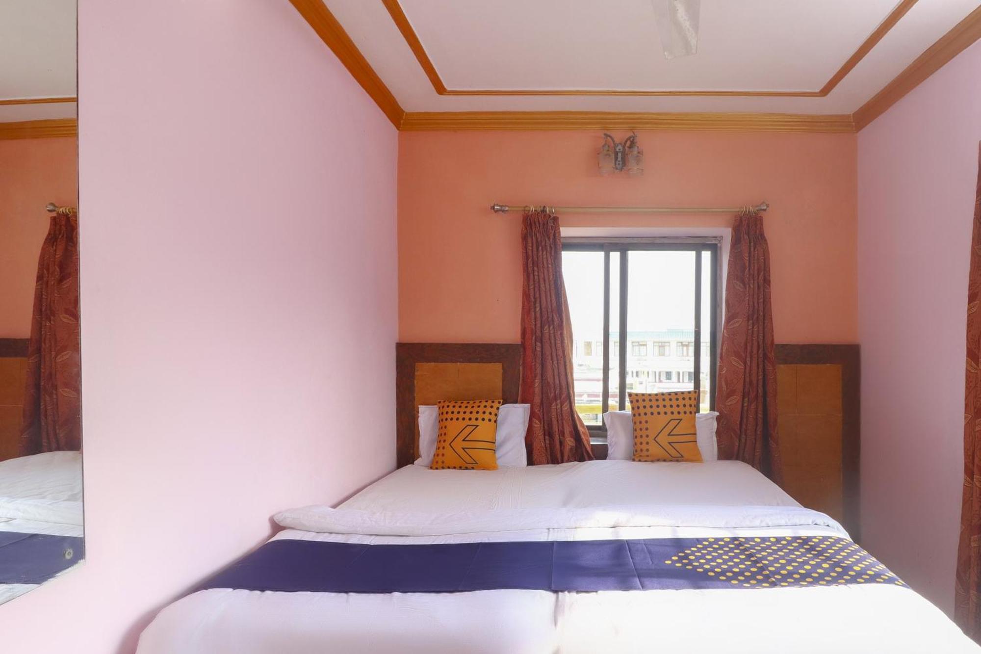 SPOT ON 75963 Hotel Prince Bodh Gaya Exterior foto